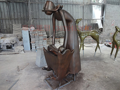 恒大集团•佛山郦湖城项目玻璃钢人物雕塑(图1)