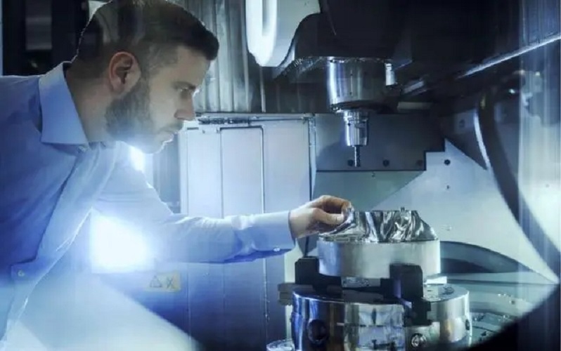 汲取人类艺术史百年精华 AI设计雕塑作品亮相(图3) 汲取人类艺术史百年精华 AI设计雕塑作品亮相(图3)