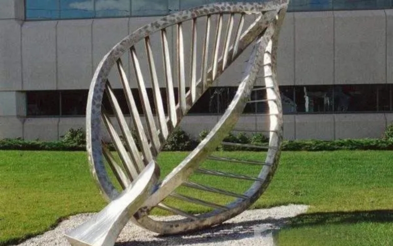 屹立在城市中间——多姿多彩的不锈钢雕塑(图5) 屹立在城市中间——多姿多彩的不锈钢雕塑(图5)