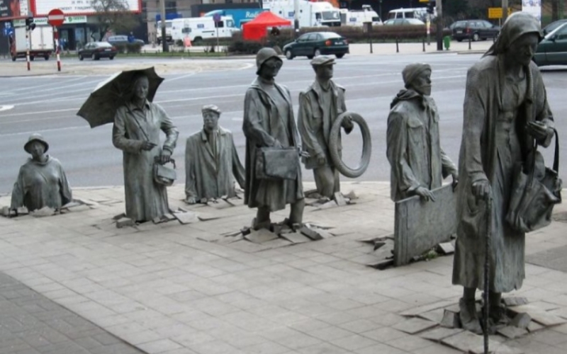 您会爱上的20座现代雕塑国外的精品园林雕塑(图6) 您会爱上的20座现代雕塑国外的精品园林雕塑(图6)