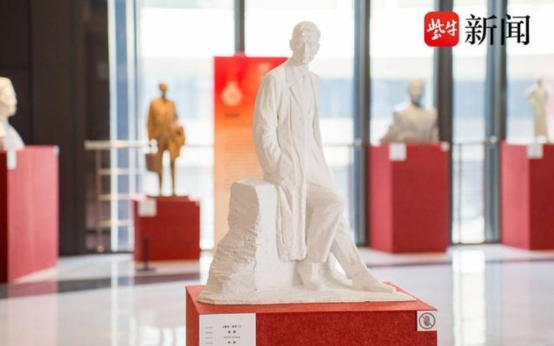为时代留丰碑!致敬“两弹一星”功勋奖章获得者主题雕塑创作展开幕(图5) 为时代留丰碑!致敬“两弹一星”功勋奖章获得者主题雕塑创作展开幕(图5)